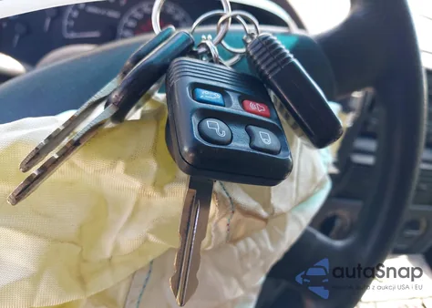 2002 Ford Explorer Xls from USA, damaged, VIN 1FMZU72EX2UA21717